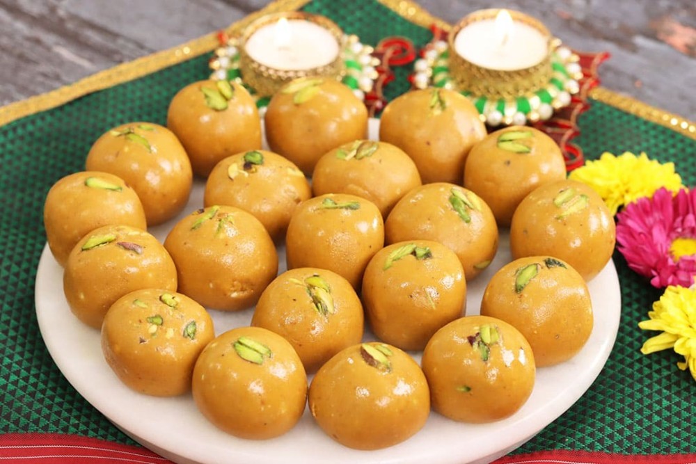 besan laddoo